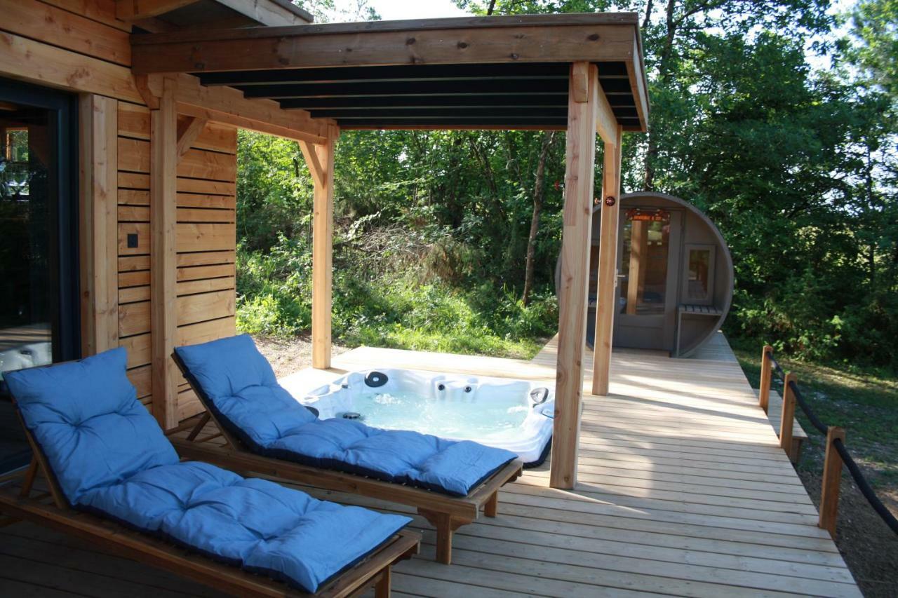 La Cabane A Papi Thenac  Exterior photo